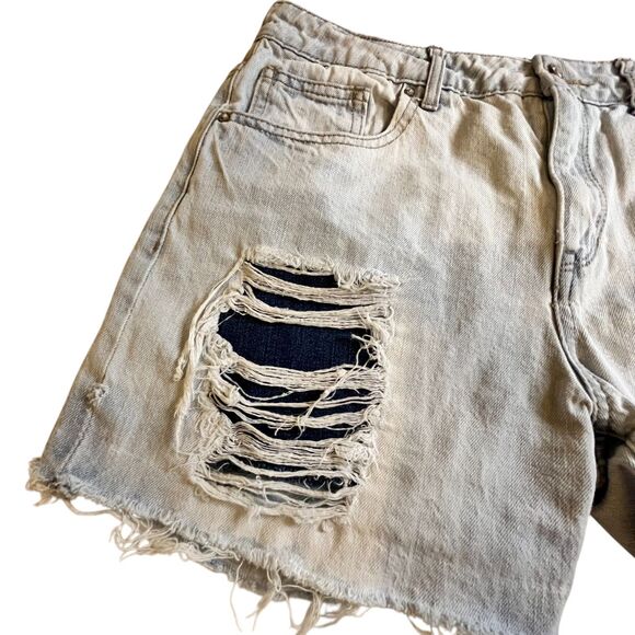 Forever 21 Jean Shorts Women 26 Blue High Rise Distressed Light Rinse Sz26 W30 - Picture 13 of 13